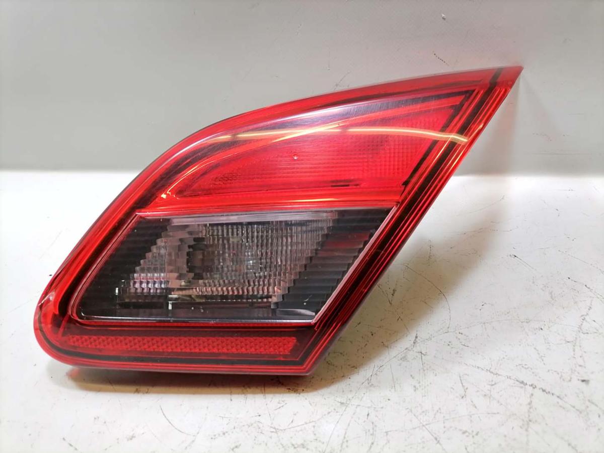 Opel Corsa E original Rücklicht Rückleuchte Schlussleuchte rechts innen 5-Türer Bj.2017